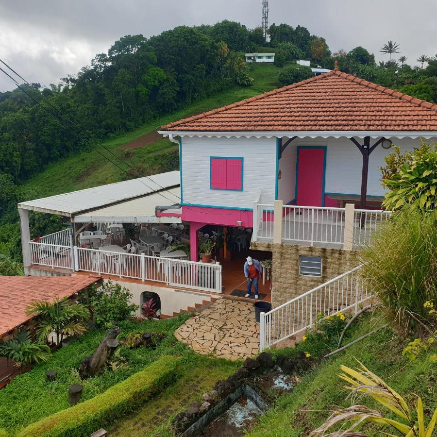 Вілла Le Hameau Du Morne Des Cadets Fond-Saint-Denis Номер фото